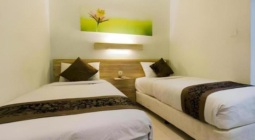 Life Puri Hotel Surabaya Gubeng Ngoại thất bức ảnh