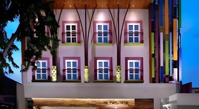 Life Puri Hotel Surabaya Gubeng Ngoại thất bức ảnh